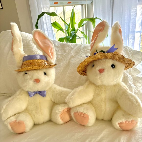 Vintage Hallmark Boy & Girl Easter Bunny Rabbits Straw Hats Excellent Condition - Picture 1 of 8